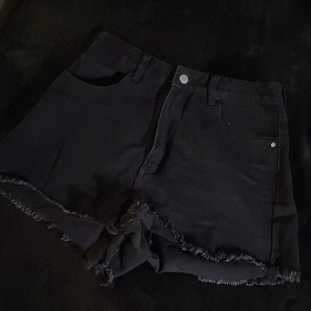 SHEIN cut off denim shorts